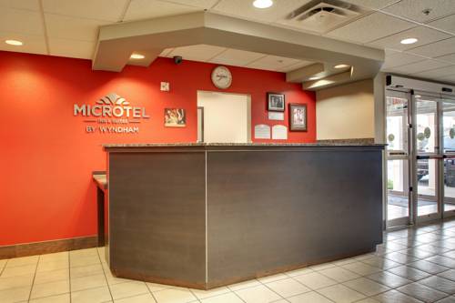 Imagen de la habitación del Hotel Microtel Inn & Suites By Wyndham Tuscaloosa. Foto 1