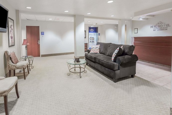 Imagen de los interiores del Hotel Microtel Inn & Suites Marianna. Foto 15