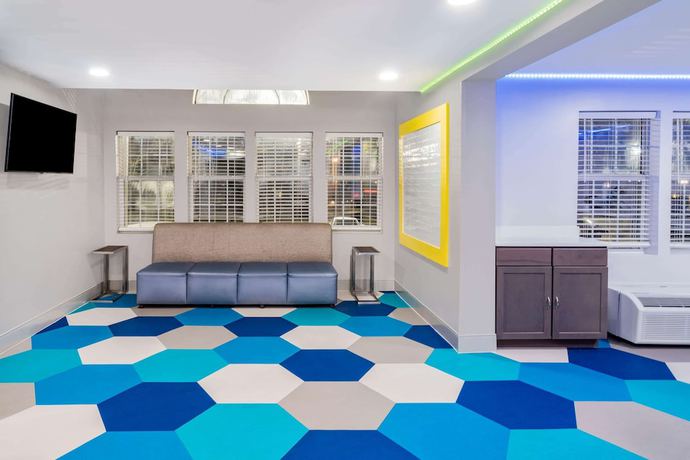 Imagen de los interiores del Hotel Microtel Inn & Suites by Wyndham Athens. Foto 18