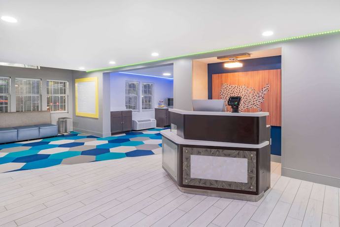 Imagen de los interiores del Hotel Microtel Inn & Suites by Wyndham Athens. Foto 19