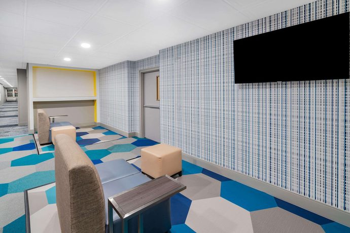 Imagen de los interiores del Hotel Microtel Inn & Suites by Wyndham Athens. Foto 20