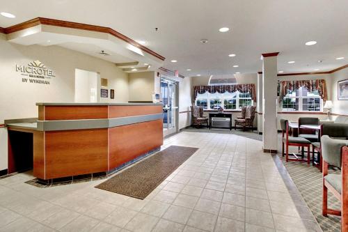 Imagen general del Hotel Microtel Inn & Suites by Wyndham Bridgeport. Foto 2