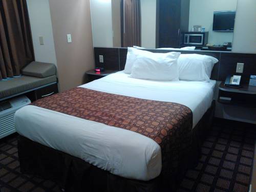 Imagen de la habitación del Hotel Microtel Inn & Suites by Wyndham Eagle Pass. Foto 5