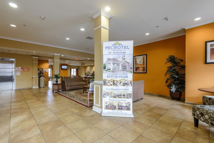 Imagen de los interiores del Hotel Microtel Inn & Suites by Wyndham Greenville/University Medical Park. Foto 19