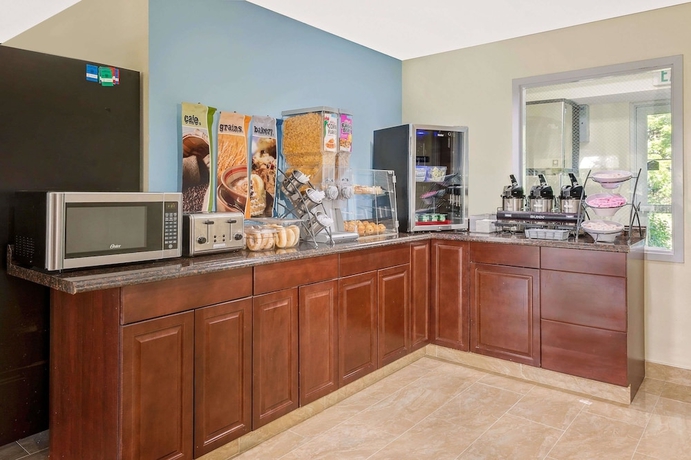 Imagen del bar/restaurante del Hotel Microtel Inn & Suites by Wyndham Hagerstown by I-81. Foto 2