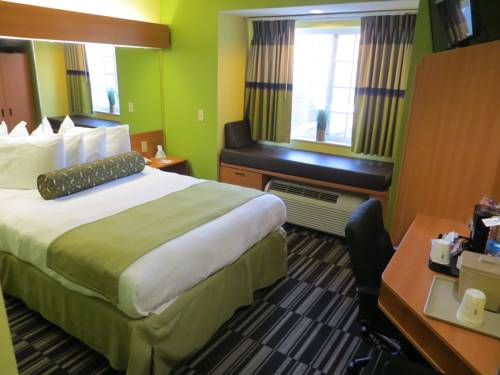 Imagen de la habitación del Hotel Microtel Inn & Suites by Wyndham Kingsland Naval Base I-95. Foto 3