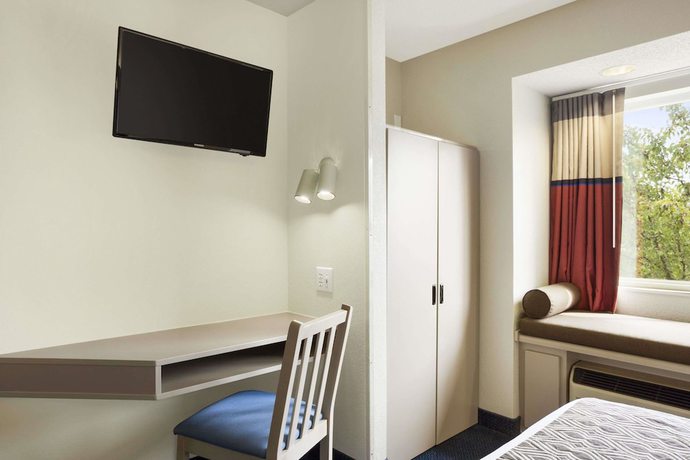 Imagen de la habitación del Hotel Microtel Inn & Suites by Wyndham Louisville East. Foto 13