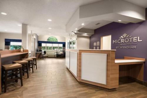 Imagen de la habitación del Hotel Microtel Inn & Suites by Wyndham, Lynchburg. Foto 4