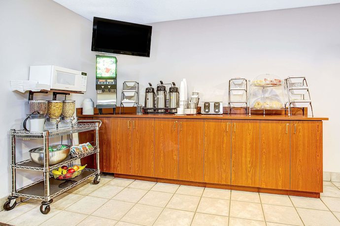 Imagen del bar/restaurante del Hotel Microtel Inn & Suites by Wyndham Mason/Kings Island. Foto 5