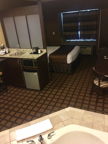 Imagen de la habitación del Hotel Microtel Inn & Suites by Wyndham Minot. Foto 10