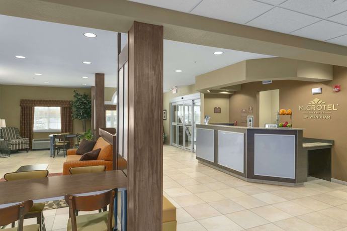 Imagen general del Hotel Microtel Inn & Suites by Wyndham Minot. Foto 1