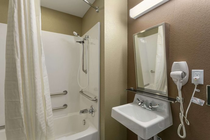 Imagen de la habitación del Hotel Microtel Inn & Suites by Wyndham Minot. Foto 13
