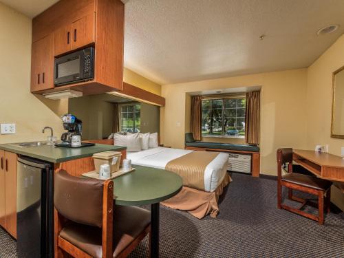 Imagen de la habitación del Hotel Microtel Inn & Suites by Wyndham Ocala. Foto 5