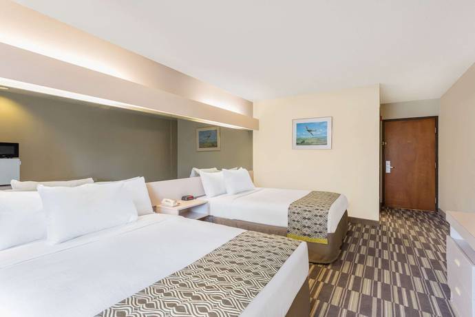 Imagen de la habitación del Hotel Microtel Inn & Suites by Wyndham Richmond Airport. Foto 3