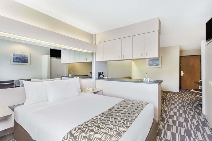 Imagen de la habitación del Hotel Microtel Inn & Suites by Wyndham Richmond Airport. Foto 9