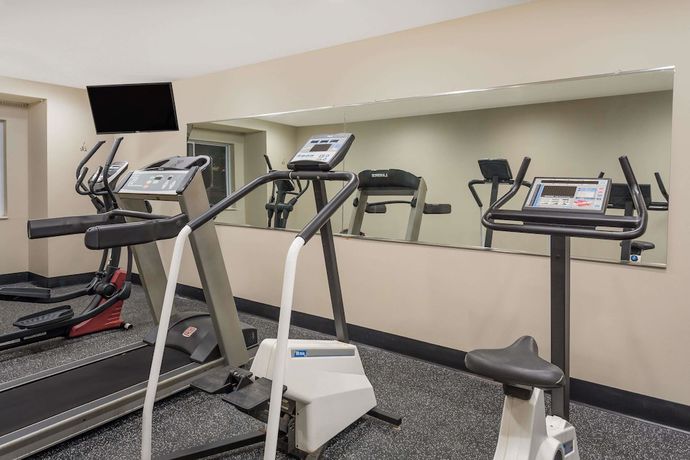 Imagen de los interiores del Hotel Microtel Inn & Suites by Wyndham Richmond Airport. Foto 20