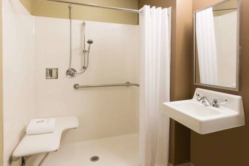 Imagen de la habitación del Hotel Microtel Inn & Suites by Wyndham Sylva Dillsboro Area. Foto 10