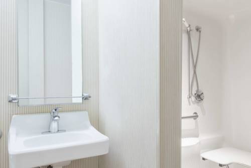 Imagen de la habitación del Hotel Microtel Inn & Suites by Wyndham Uncasville Casino Area. Foto 4