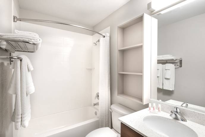 Imagen de la habitación del Hotel Microtel Inn & Suites by Wyndham Victor/Rochester. Foto 10