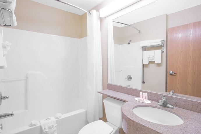 Imagen de la habitación del Hotel Microtel Inn and Suites By Wyndham Albertville. Foto 13