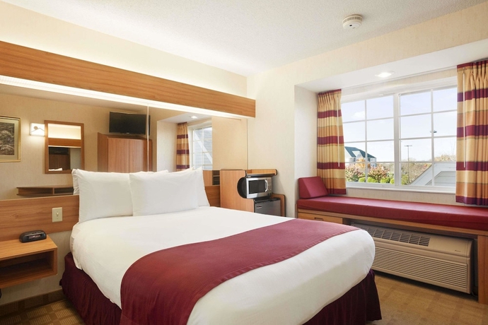 Imagen de la habitación del Hotel Microtel Inn and Suites By Wyndham Ann Arbor. Foto 8