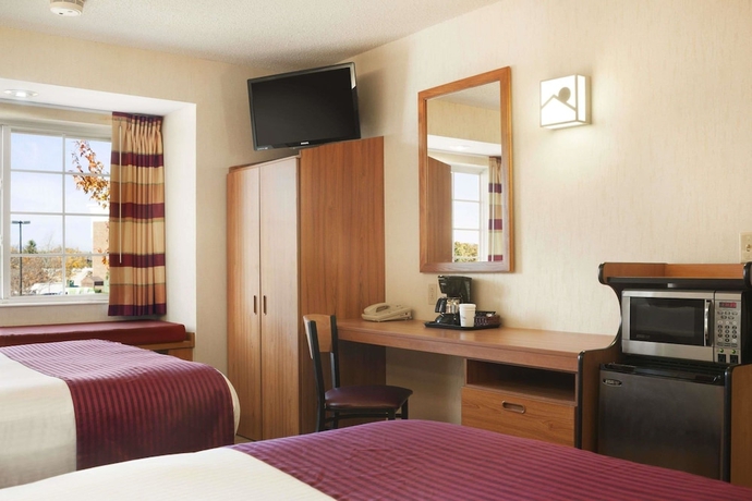 Imagen de la habitación del Hotel Microtel Inn and Suites By Wyndham Ann Arbor. Foto 12
