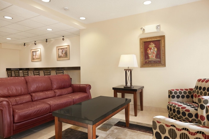 Imagen de los interiores del Hotel Microtel Inn and Suites By Wyndham Ann Arbor. Foto 15