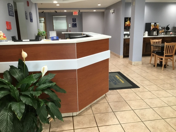 Imagen de los interiores del Hotel Microtel Inn and Suites By Wyndham Augusta/riverwatch. Foto 15