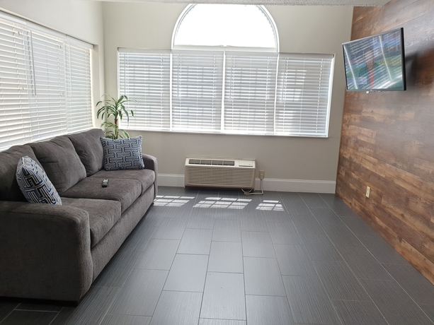 Imagen de los interiores del Hotel Microtel Inn and Suites By Wyndham Augusta/riverwatch. Foto 19