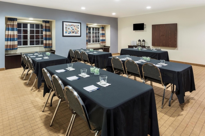 Imagen de los interiores del Hotel Microtel Inn and Suites By Wyndham Baton Rouge Airport. Foto 8