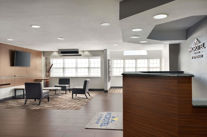 Imagen de los interiores del Hotel Microtel Inn and Suites By Wyndham Baton Rouge. Foto 12