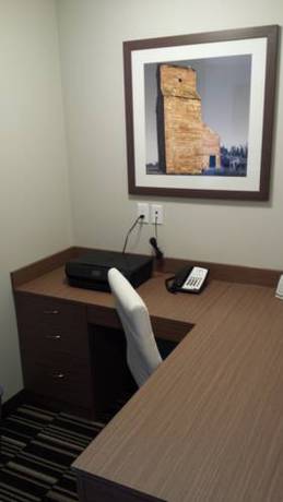 Imagen general del Hotel Microtel Inn and Suites By Wyndham Bonnyville. Foto 1
