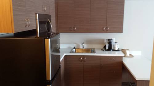 Imagen de la habitación del Hotel Microtel Inn and Suites By Wyndham Bonnyville. Foto 16
