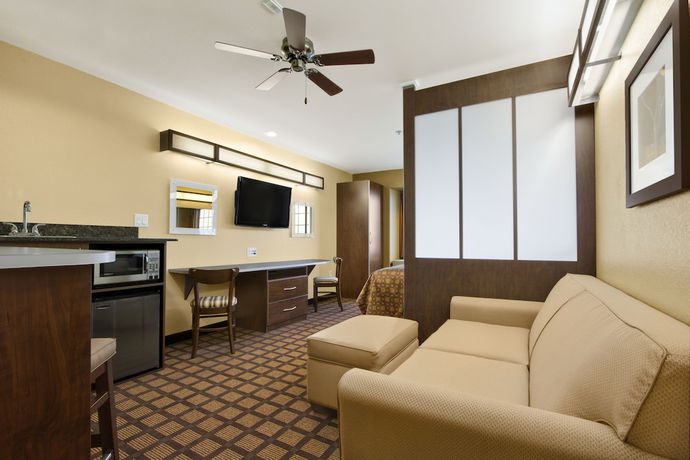 Imagen de la habitación del Hotel Microtel Inn and Suites By Wyndham Buda Austin South. Foto 12