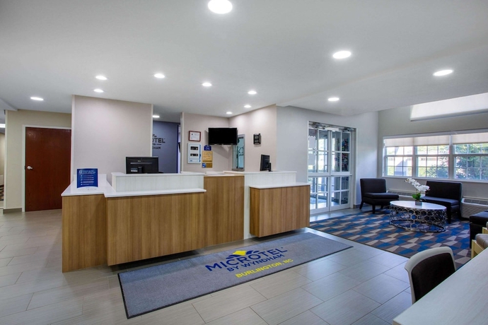 Imagen de los interiores del Hotel Microtel Inn and Suites By Wyndham Burlington. Foto 19