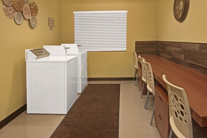 Imagen de los interiores del Hotel Microtel Inn and Suites By Wyndham Cartersville. Foto 15