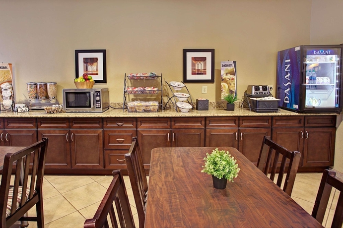 Imagen del bar/restaurante del Hotel Microtel Inn and Suites By Wyndham Cartersville. Foto 4