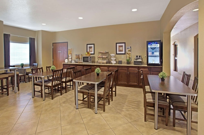 Imagen del bar/restaurante del Hotel Microtel Inn and Suites By Wyndham Cartersville. Foto 5