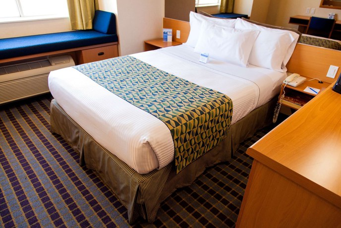 Imagen de la habitación del Hotel Microtel Inn and Suites By Wyndham Chihuahua. Foto 4