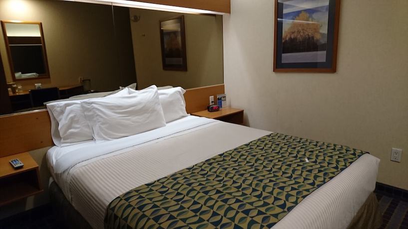 Imagen de la habitación del Hotel Microtel Inn and Suites By Wyndham Chihuahua. Foto 6