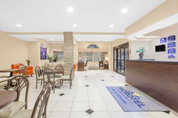 Imagen de los interiores del Hotel Microtel Inn and Suites By Wyndham Conway. Foto 19