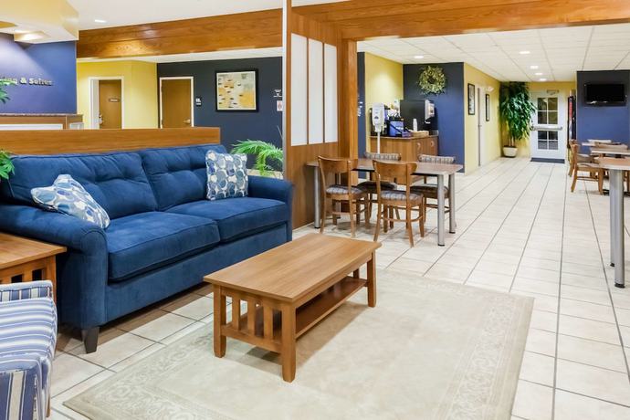 Imagen de los interiores del Hotel Microtel Inn and Suites By Wyndham Dickson City/scranton. Foto 11