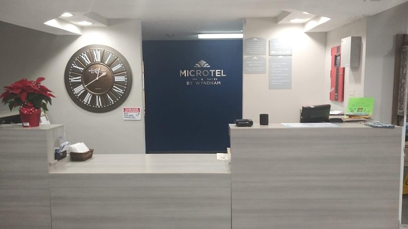 Imagen del bar/restaurante del Hotel Microtel Inn and Suites By Wyndham Florence/cincinnati Airport. Foto 5