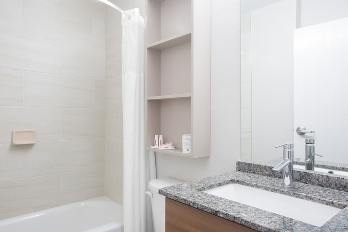 Imagen de la habitación del Hotel Microtel Inn and Suites By Wyndham Gardendale. Foto 9