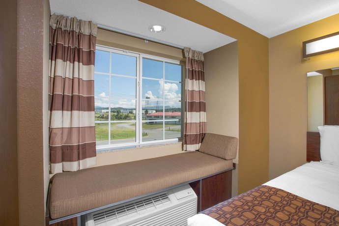 Imagen de la habitación del Hotel Microtel Inn and Suites By Wyndham Harrisonburg. Foto 8