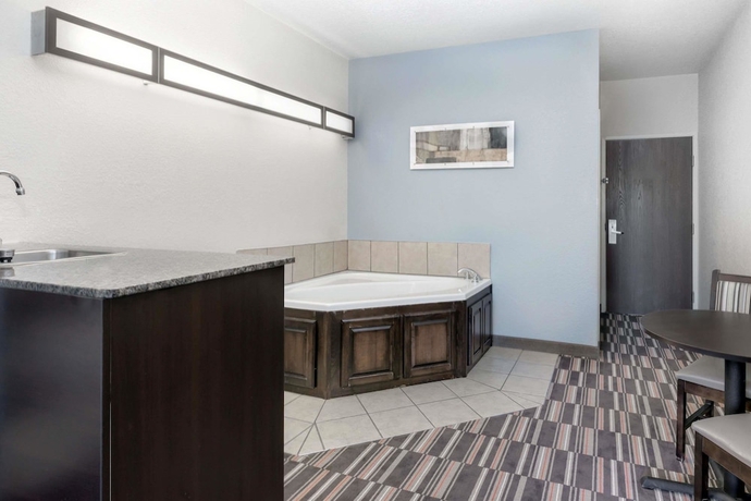 Imagen de la habitación del Hotel Microtel Inn and Suites By Wyndham Hoover/birmingham. Foto 6