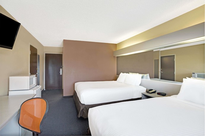 Imagen de la habitación del Hotel Microtel Inn and Suites By Wyndham Houston. Foto 5