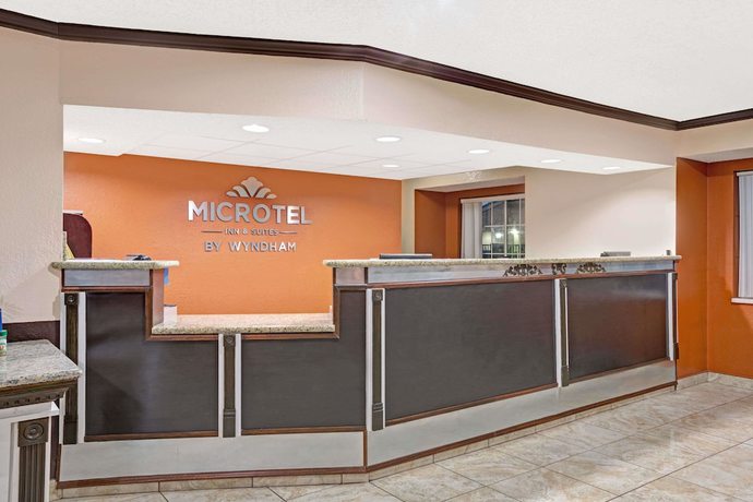 Imagen de los interiores del Hotel Microtel Inn and Suites By Wyndham Houston. Foto 13
