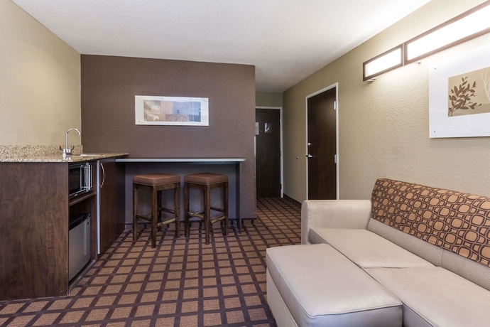 Imagen de la habitación del Hotel Microtel Inn and Suites By Wyndham Jacksonville Airport. Foto 12