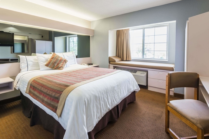 Imagen de la habitación del Hotel Microtel Inn and Suites By Wyndham Kansas City Airport. Foto 10